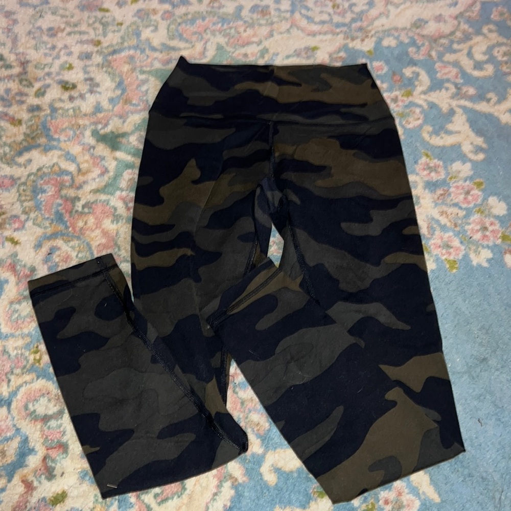 Camo leggings